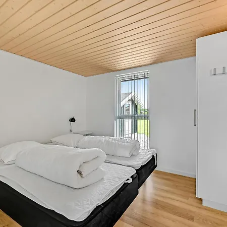 4 Bedroom Amazing Home In Rudkobing Casa de Férias *